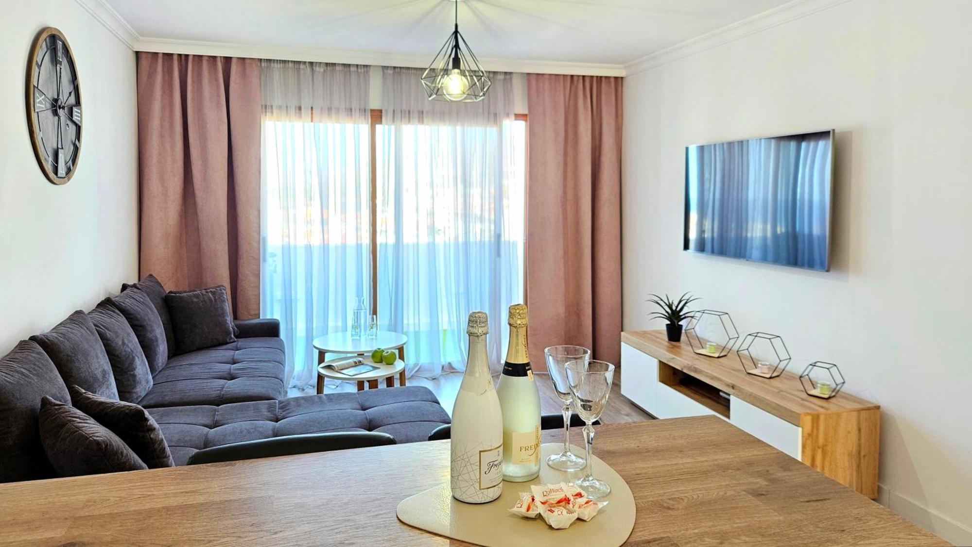 Paulmarie Family Apartment Ocean&Mountain View 阿德耶 外观 照片